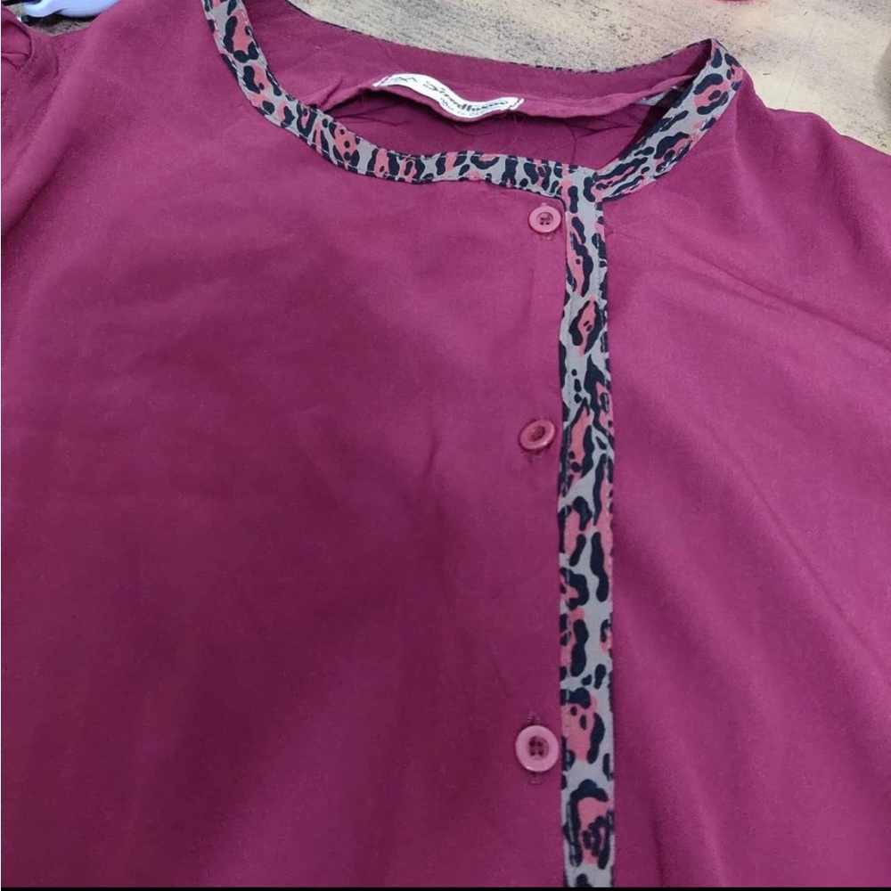 Plum leopard print button down Shirt - Picture 3 of 3